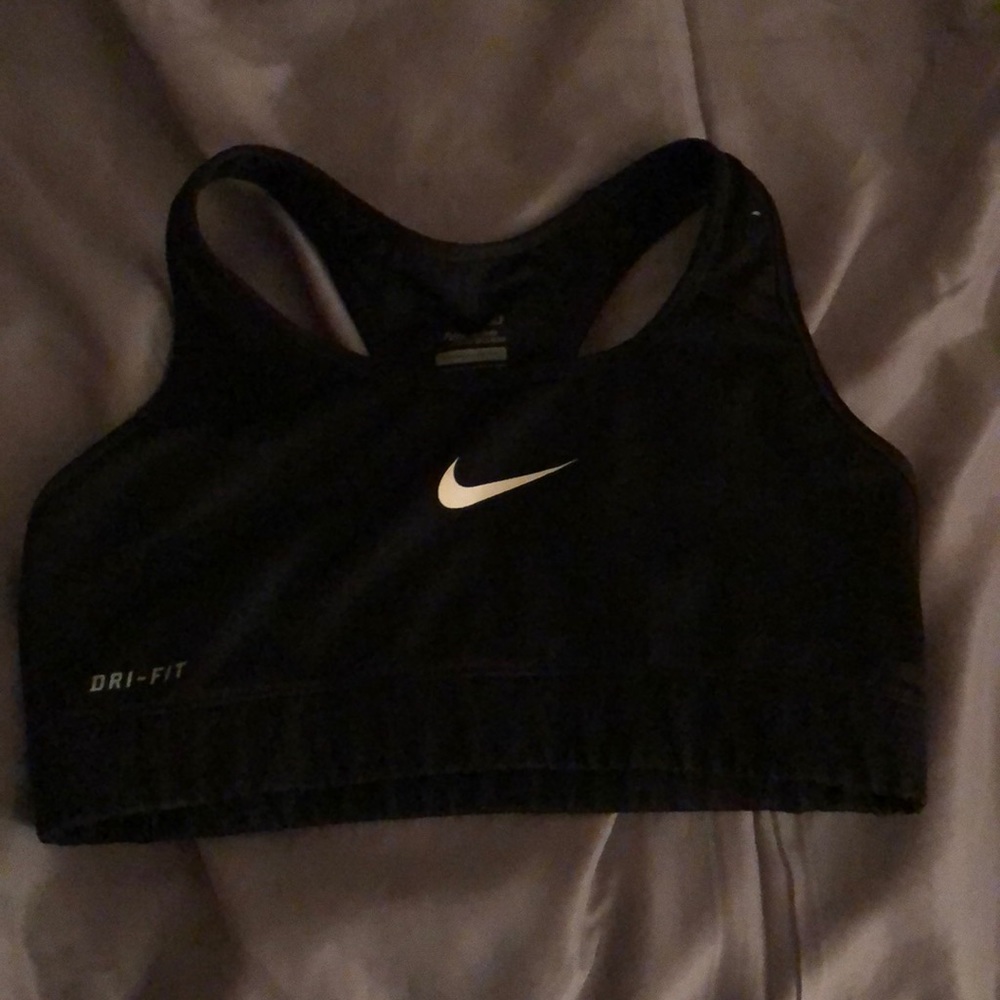 Nike dry fit black sports bra size small!